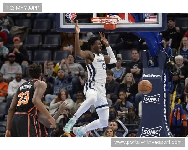 莫兰特15助攻盘活灰熊,单节轰下40分狂潮